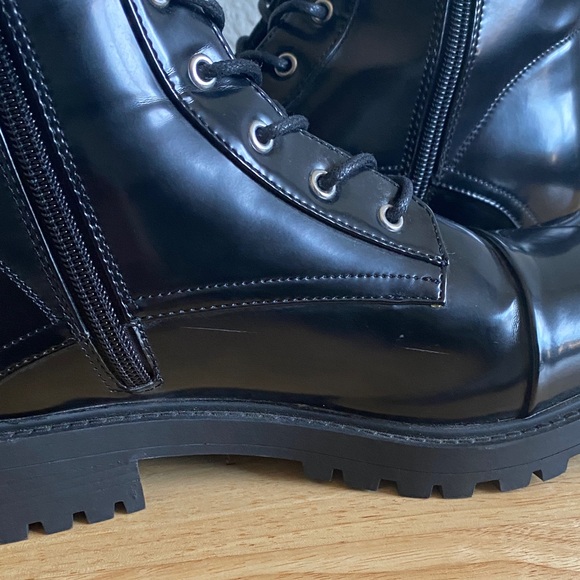 Wild Diva Black Lace-Up Women's Combat Boots - Picture 5 of 9